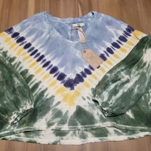 True Craft Sweatshirt Cropped Nwt Size Xl tie dye
